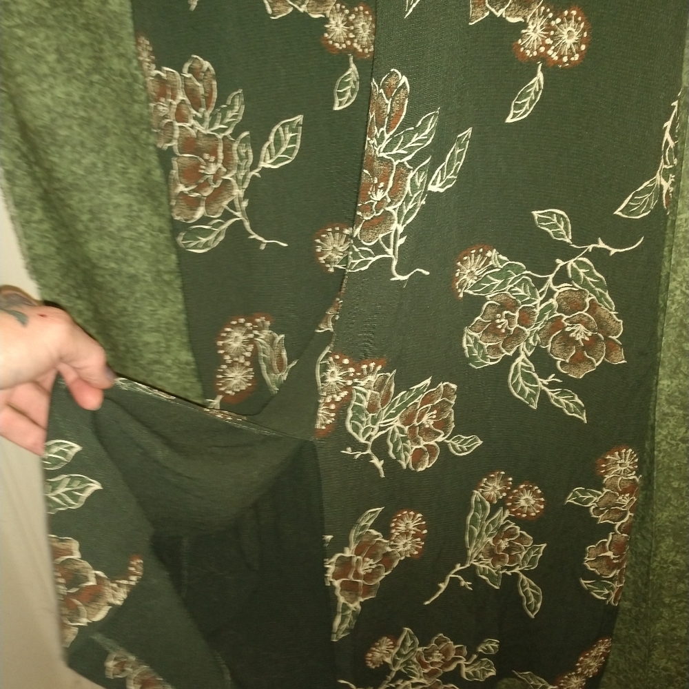Dress - Picture 4 of 6